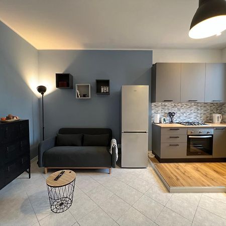La Casa Di Lidia - Bocconi Apartment มิลาน ภายนอก รูปภาพ