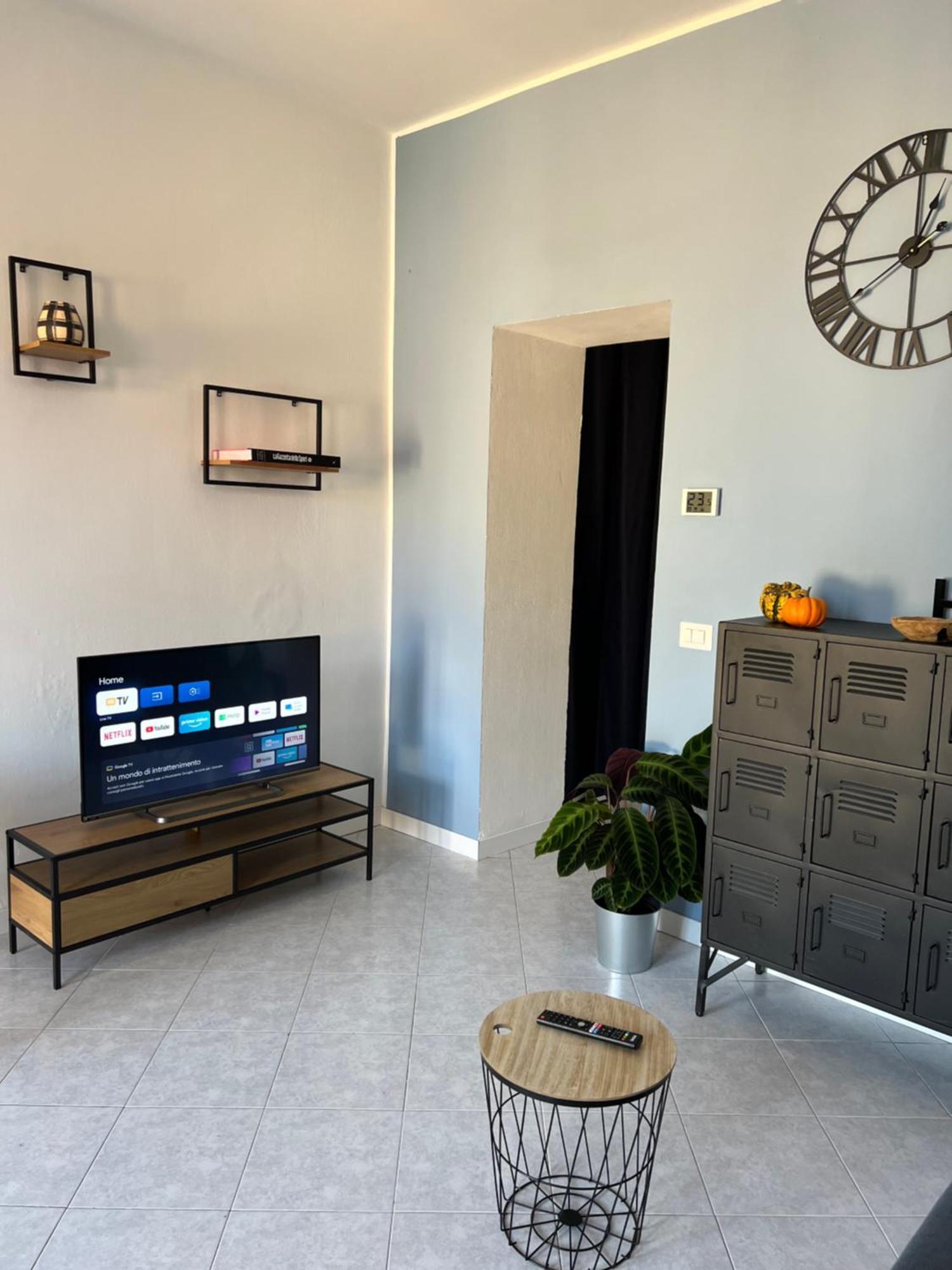 La Casa Di Lidia - Bocconi Apartment มิลาน ภายนอก รูปภาพ
